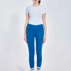 Áo ngắn tay raglan cổ tròn sát dáng croptop màu trắng