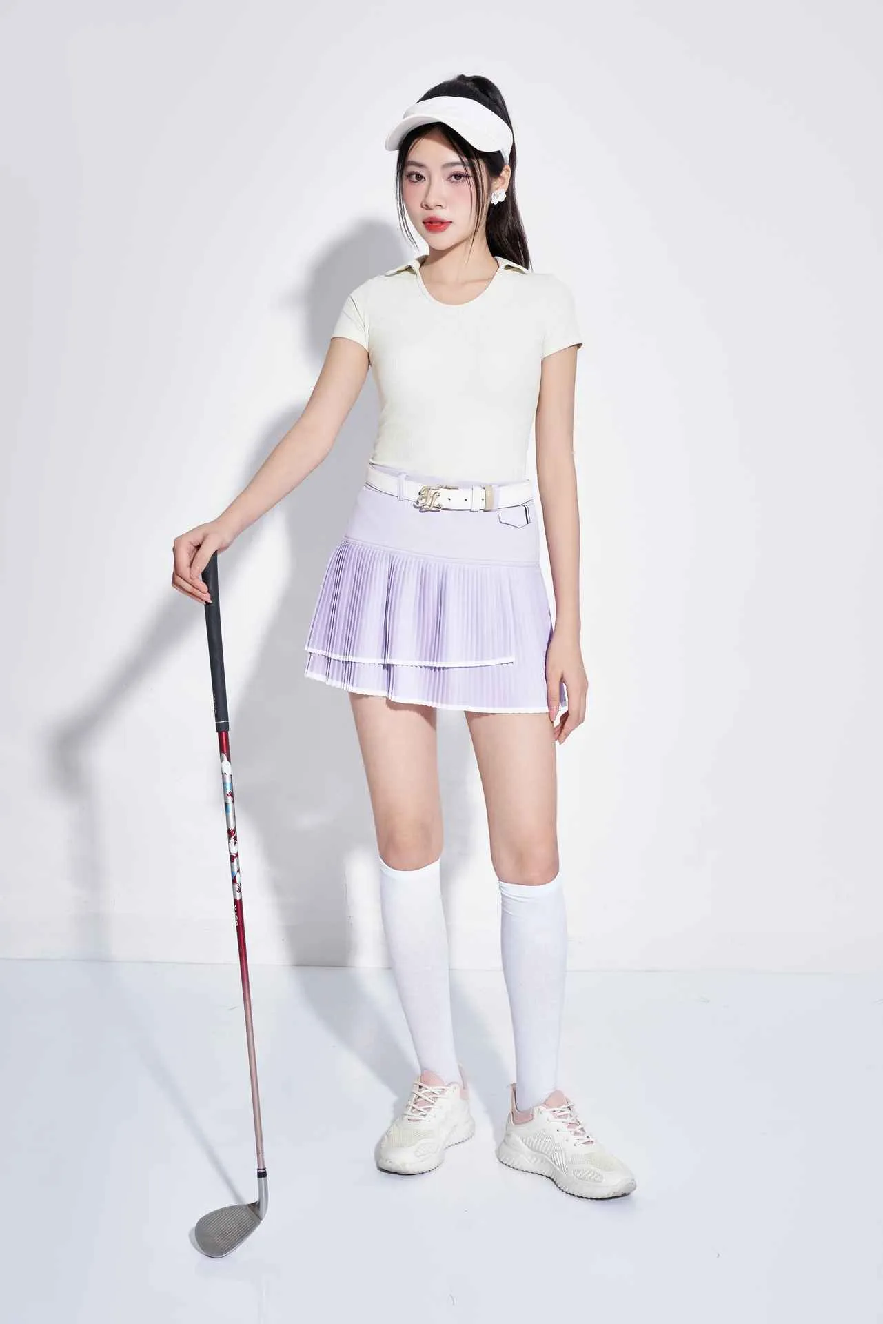 Áo cổ đức oval ngắn tay dáng thường màu trắng